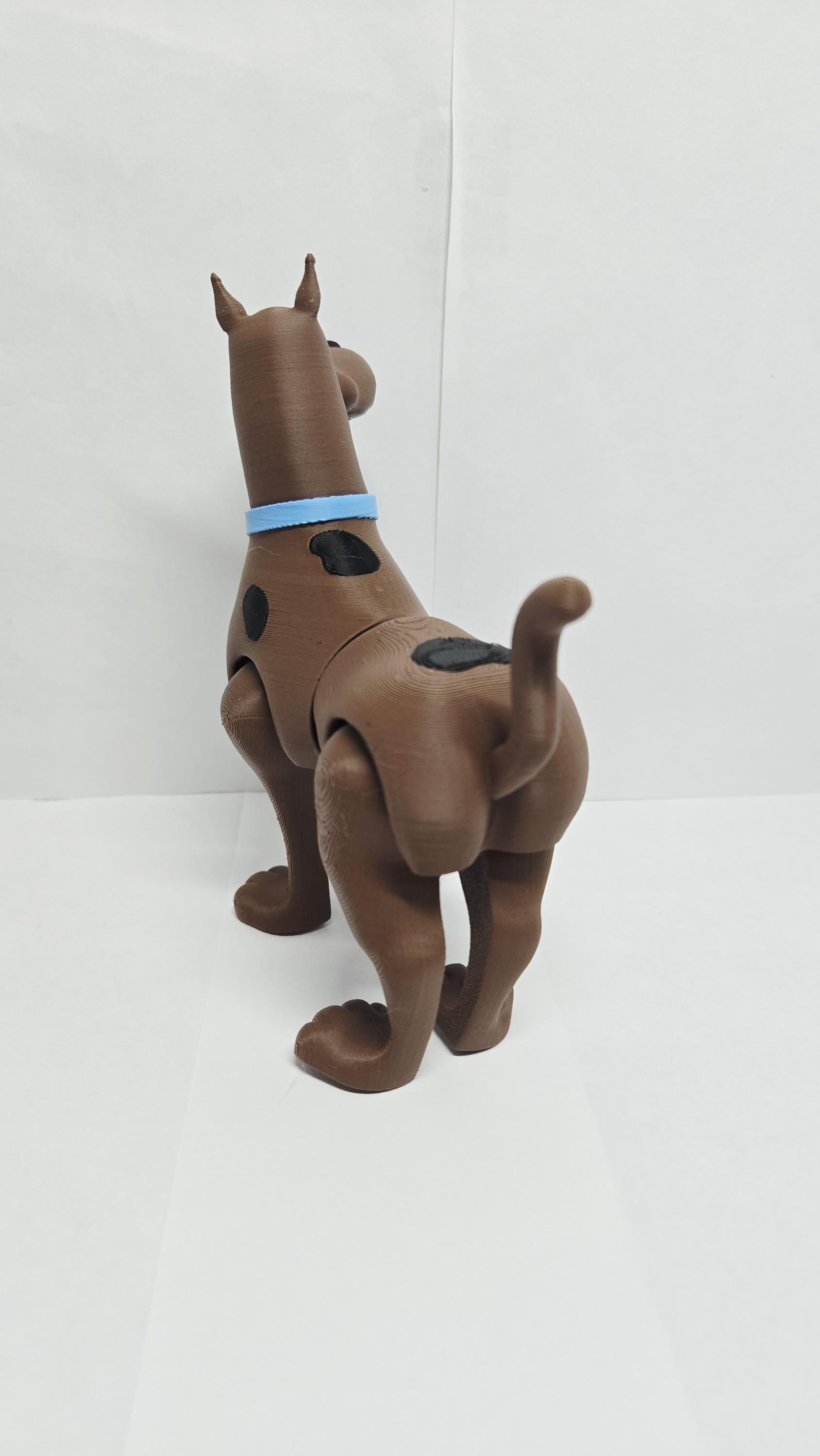 Rear view of the 3D printed Scooby-Doo figurine showcasing the clean jointed segments